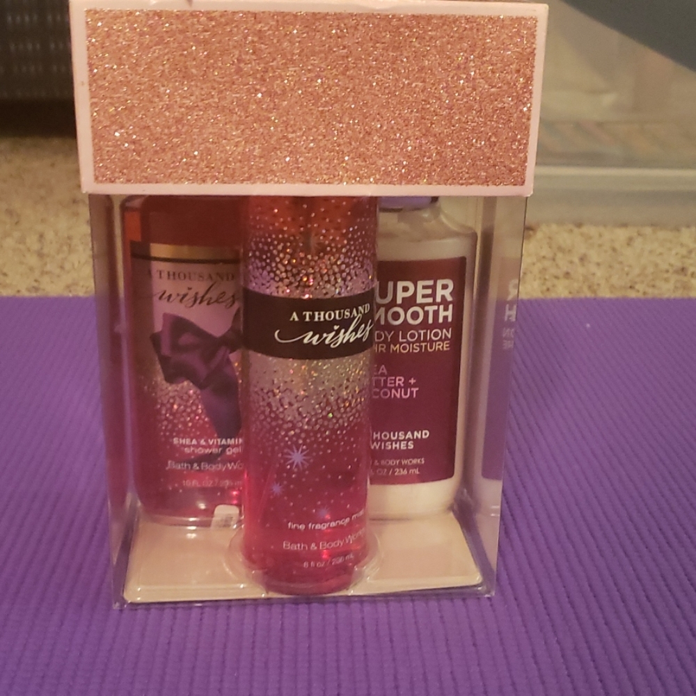 Bath and body works thousand wishes gift set